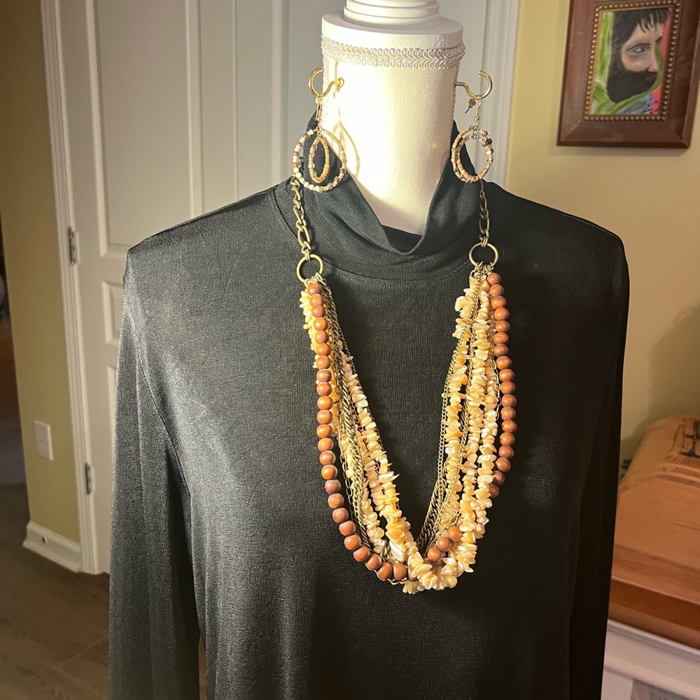 Jewelry - Picture 3 of 6